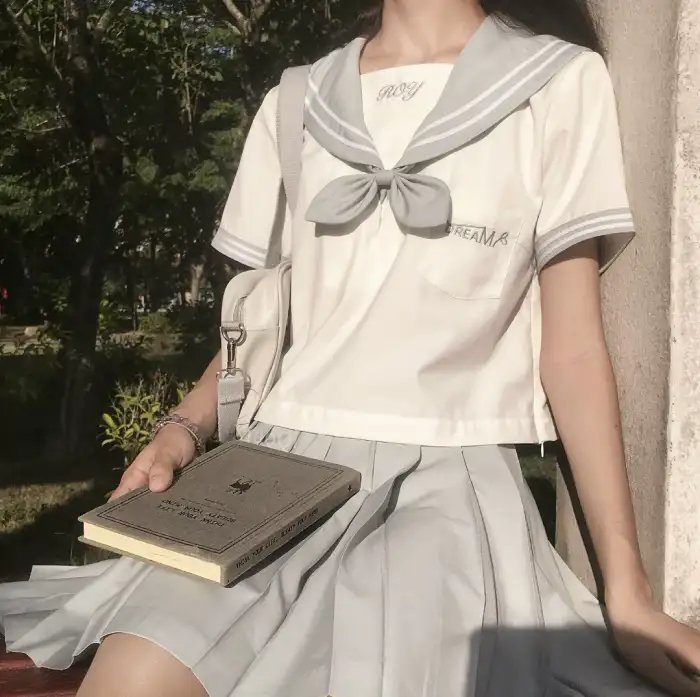 伊莲娜代孕记 海报